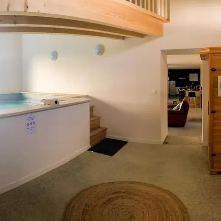 Elegante A Avec Piscine Privee Villa *